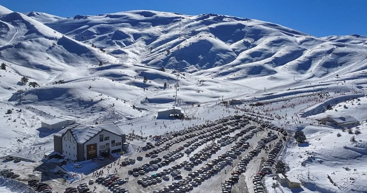 Denizli Kayak Merkezi Sezonu Renkli Anlarla Kapadı