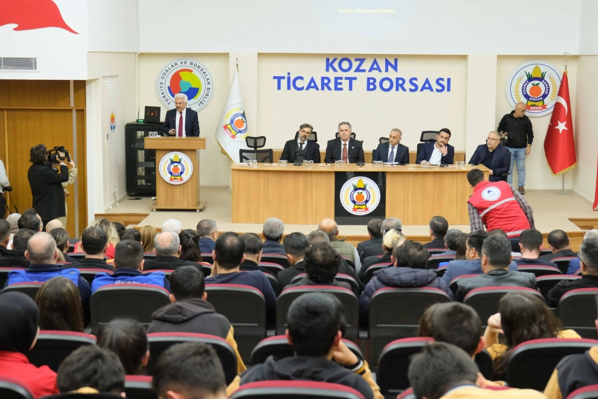 Deprem Gerçeğiyle Yaşamak: Kozan’da Panel Düzenlendi