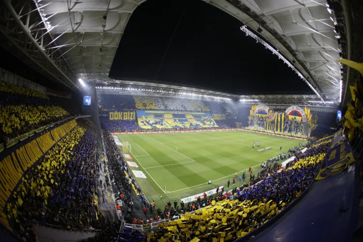 Derbide Dev Eşitlik: Fenerbahçe 1-1 Galatasaray