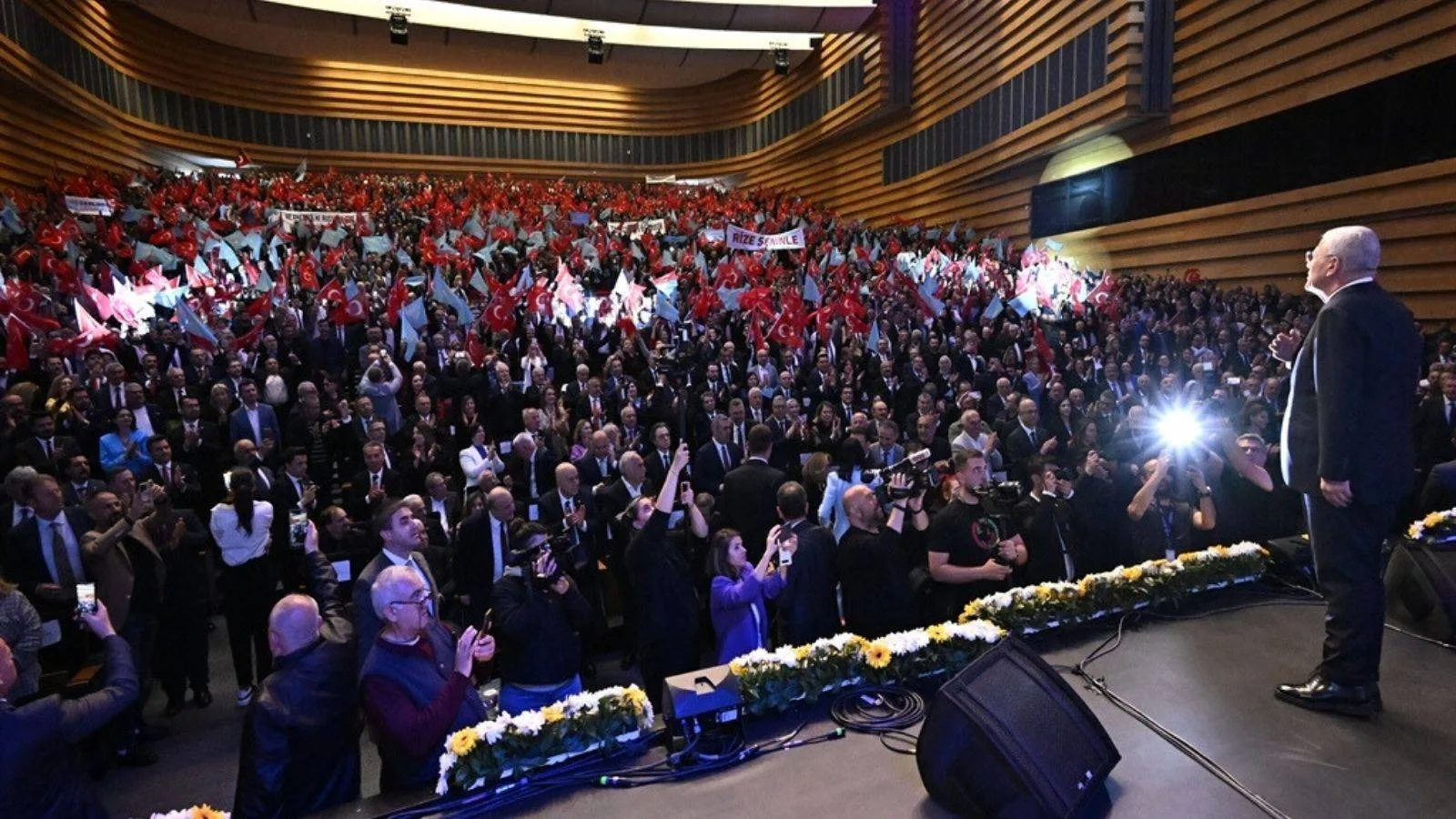 Dervişoğlu’ndan Bahçeli’ye Sert Yanıt: İhanet!