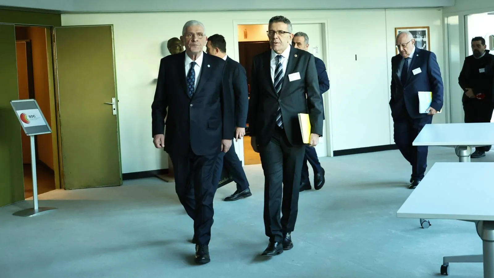 Dervişoğlu’ndan Siyasi Operasyon Mesajı