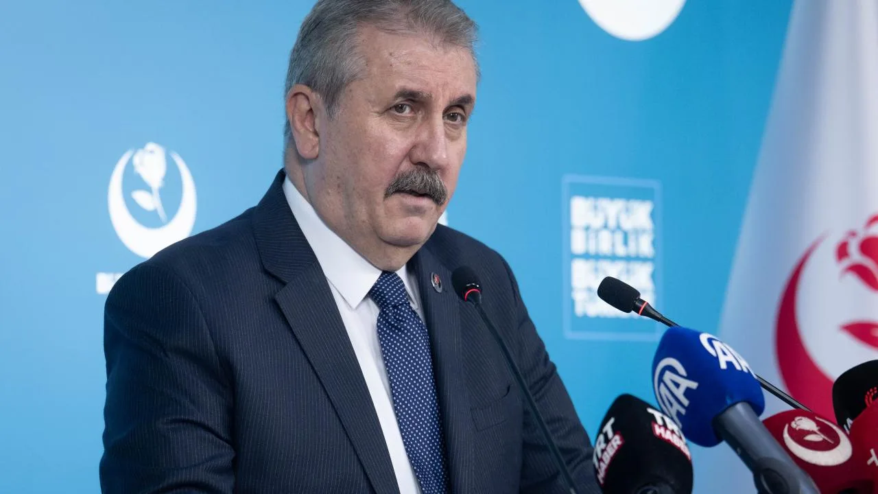 Destici’den Leman Dergisine Sert Tepki!