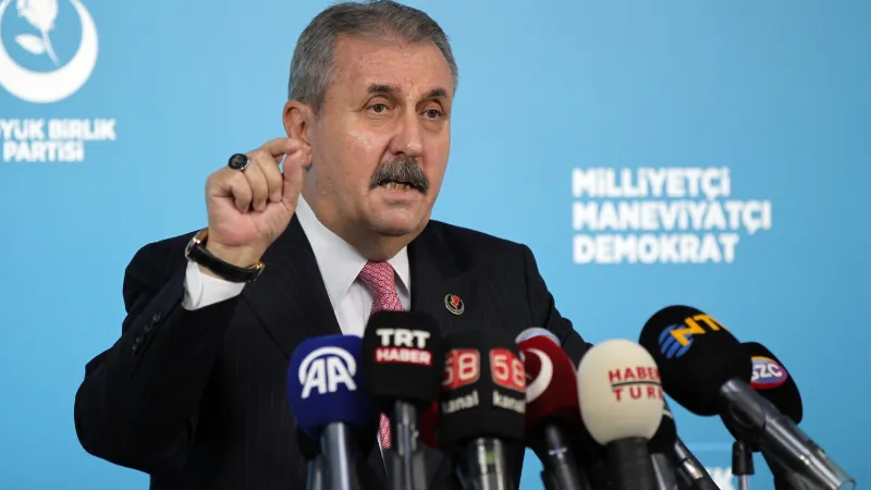 Destici’den Terörle Mücadelede Sert Uyarı!