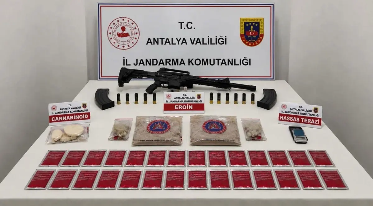 Sosyal medyayı kullanmışlar! Binlerce polisten dev operasyon 4
