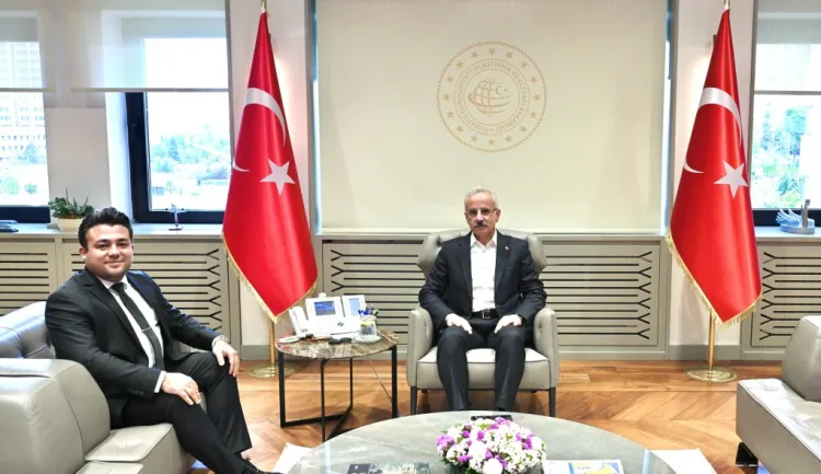 Dijital Güvenlik İçin Gençlere Yeni Düzenleme