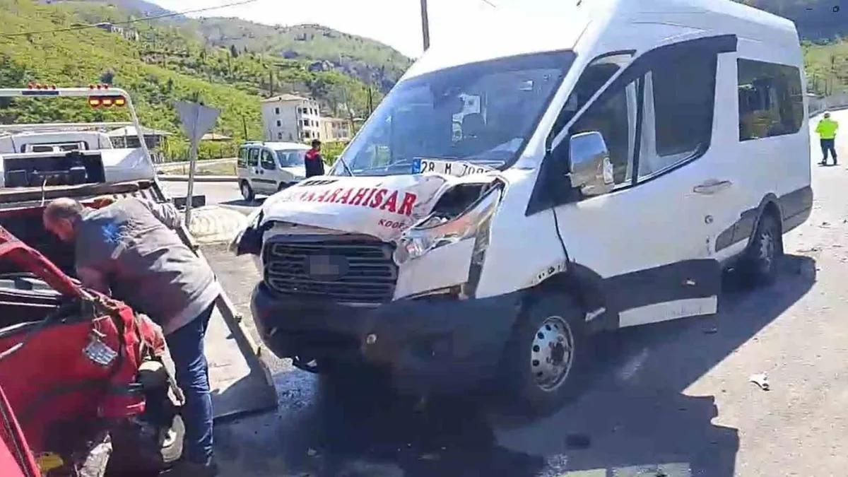 Direksiyon hakimiyeti kayboldu, sürücü hayatını kaybetti