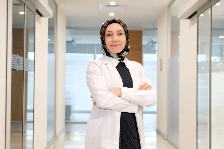 Diş Eti Çekilmesi: Diş Taşının Tehlikeleri