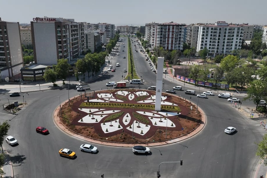 Diyarbakır’da Kavşak Kurakçıl Peyzajla Yenilendi