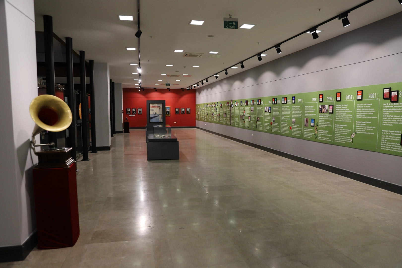 Diyarbakır’da ‘Seni Baharmışın Gibi’ Sergisi Açıldı