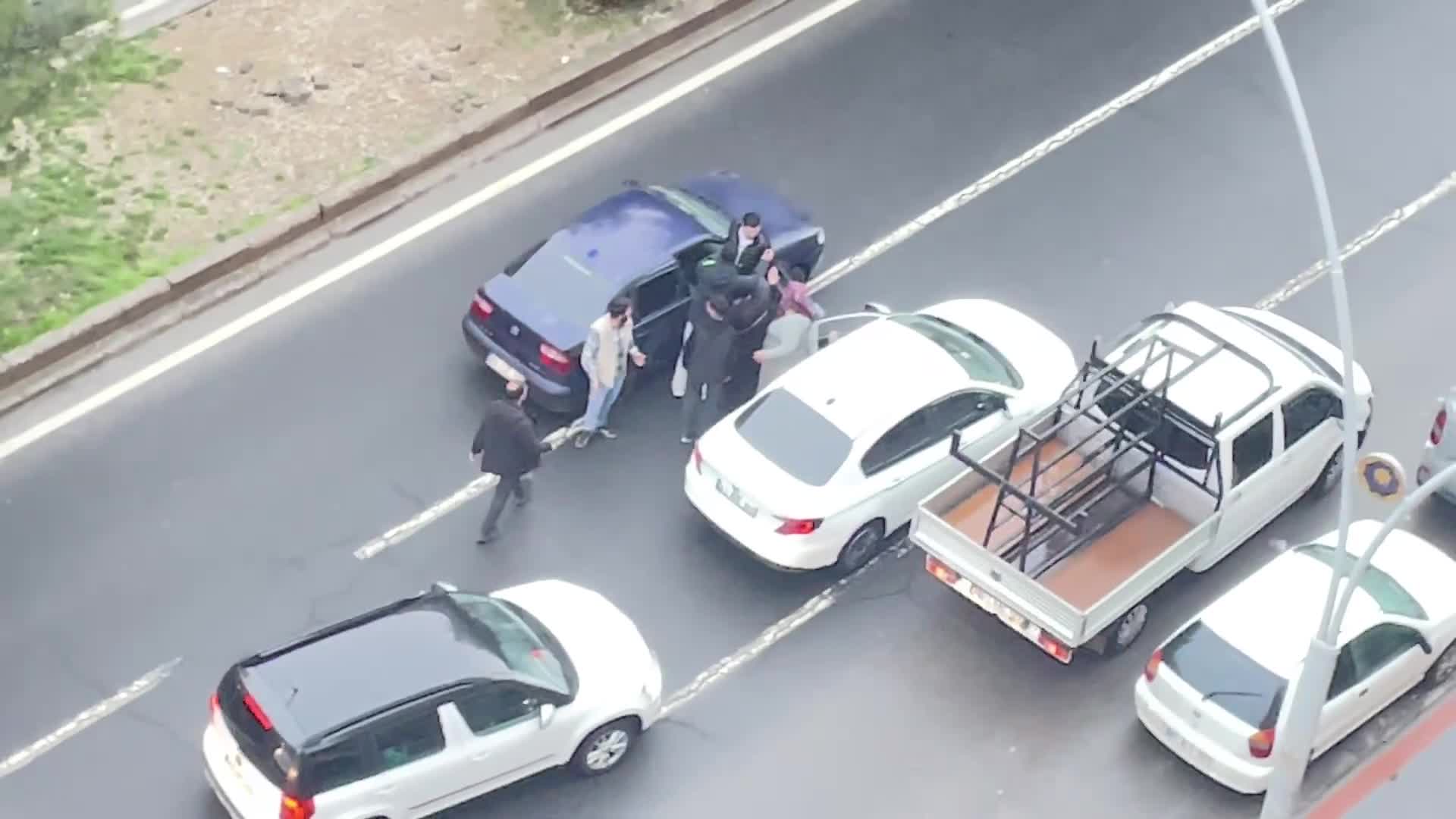 Diyarbakır’da Trafikte Kavga: İftar Öncesi Gerilim!