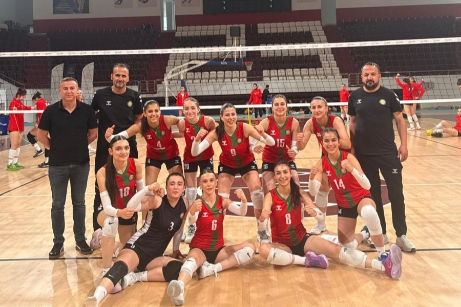 Diyarbakır’ın Voleybol Takımı Şampiyonaya Güçlü Giriş