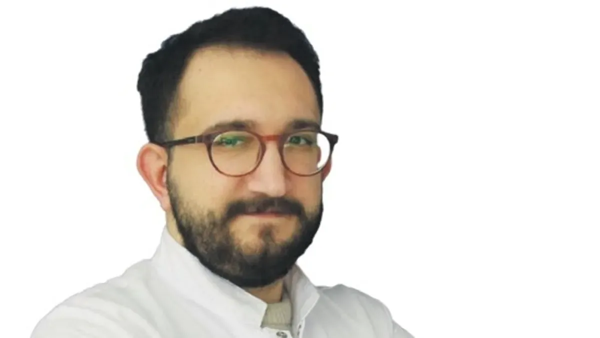 Doktor Maaşı İçin Eylem Yaptı, Darp Edildi!