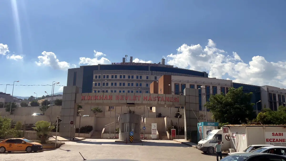 Doktor hastaya yumruk attı! Yüzde 30 görme kaybı... 3