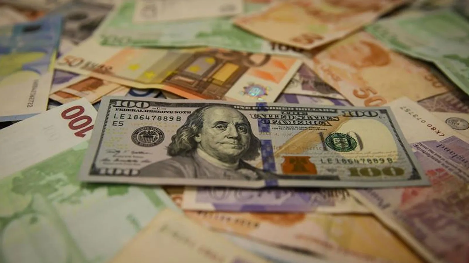 Dolar ve Euro’da Son Durum: Faiz Kararı Bekleniyor