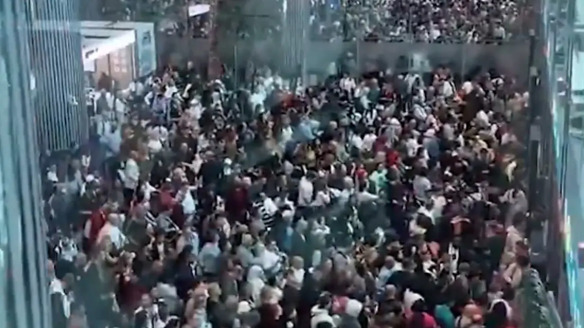 Dubai den kaçış! Uçuşlar başladı, havalimanı doldu taştı 2