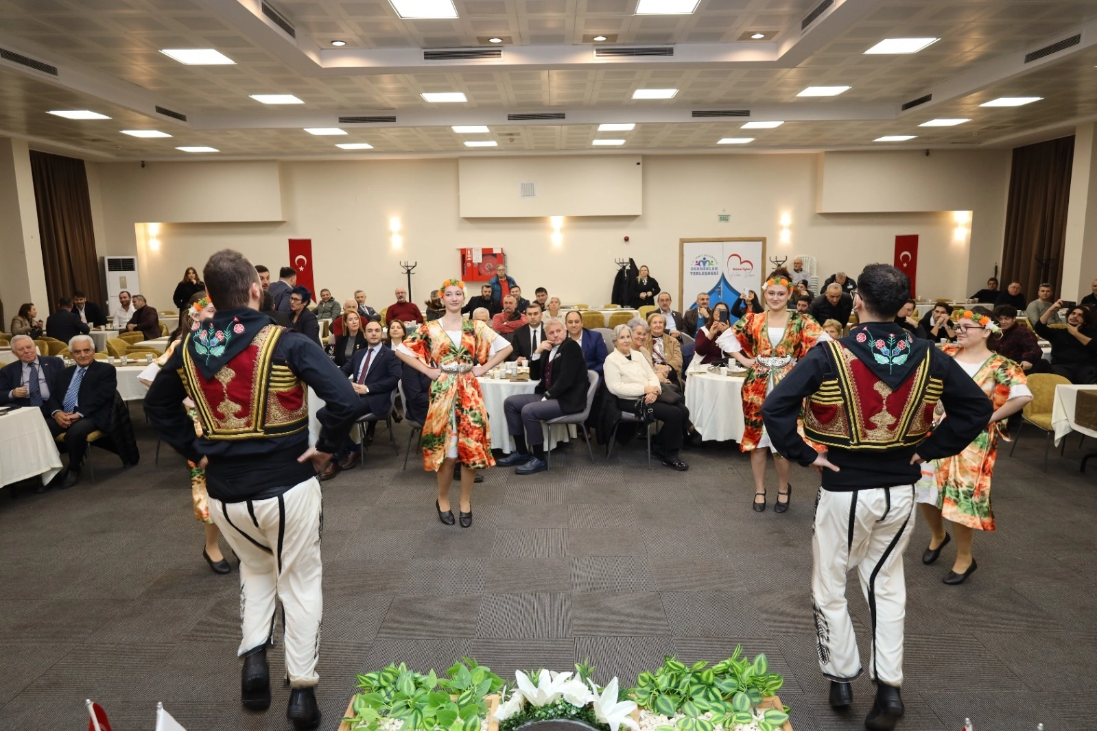 Dünya Türk Dili Günü İzmit’te Coşkuyla Kutlandı