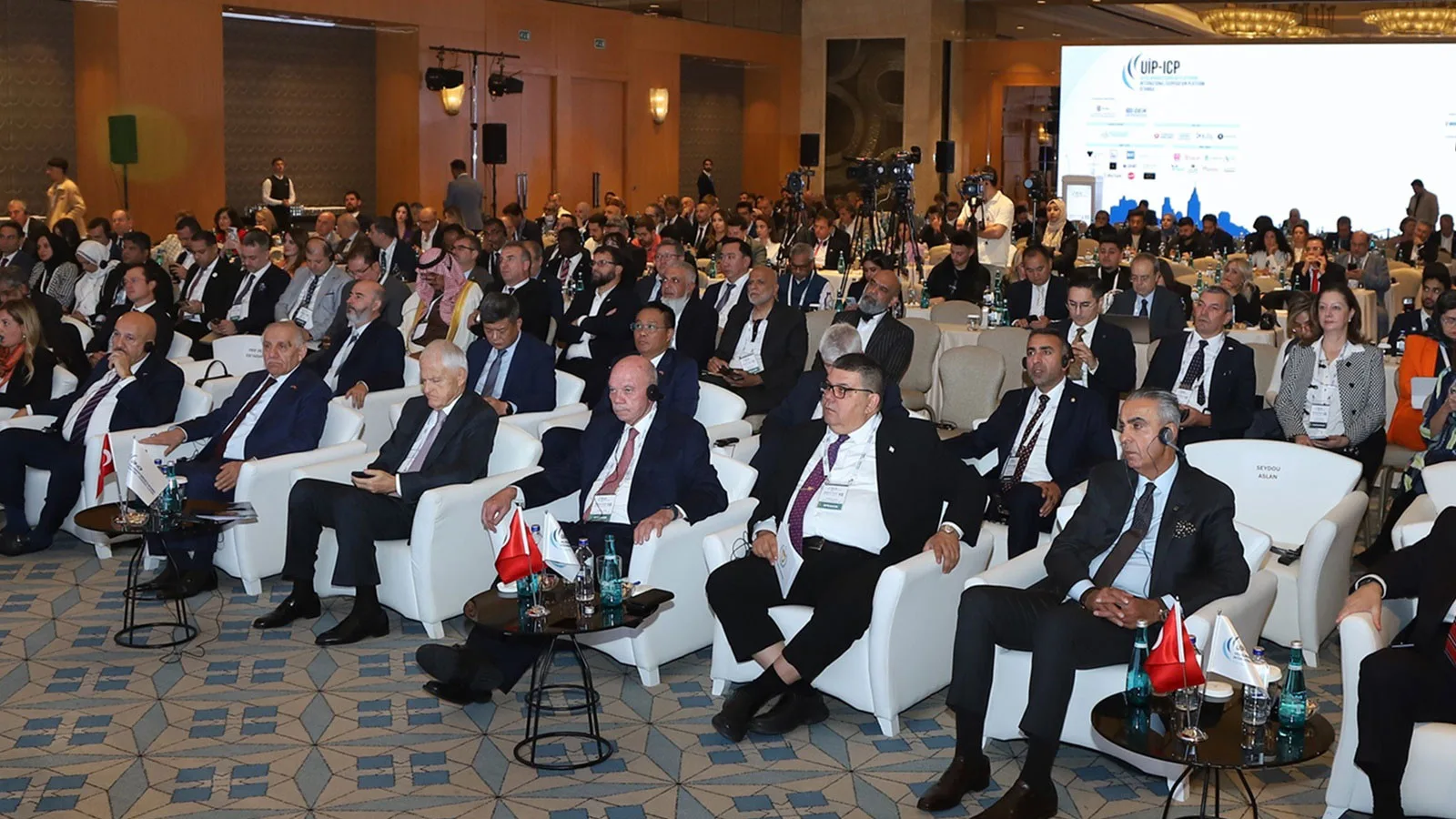 Dünya Zirvesi: Yeni Dönem ve İş Birlikleri