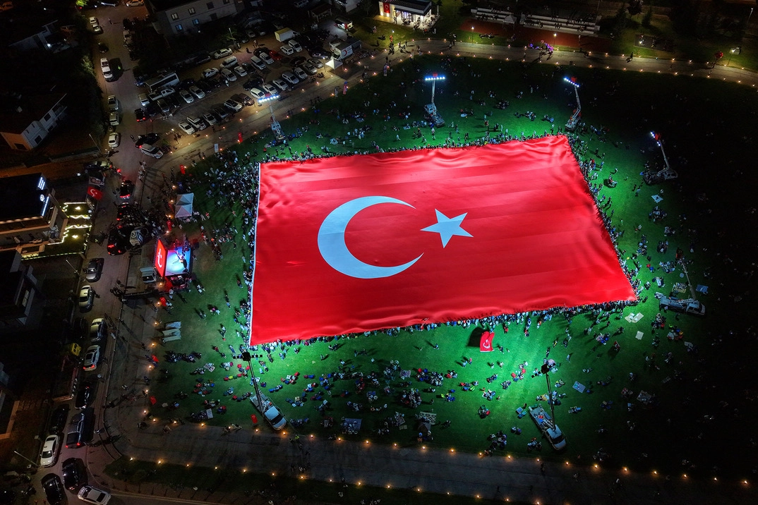 Dünyanın En Büyük Türk Bayrağı Talas’ta Açıldı!