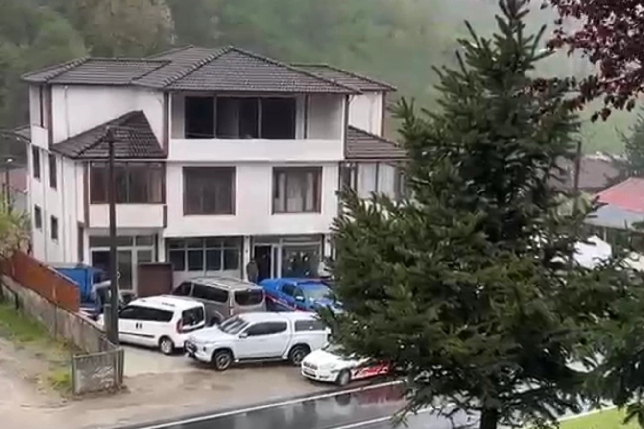 Düzce’de 61 Yaşındaki Kadın Evinde Ölü Bulundu