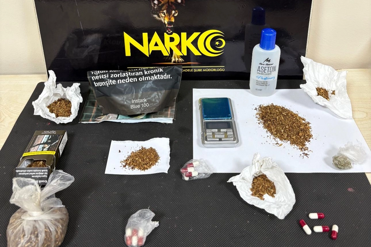 Düzce’de Narkotik Operasyonu: 266 Hap Ele Geçirildi!