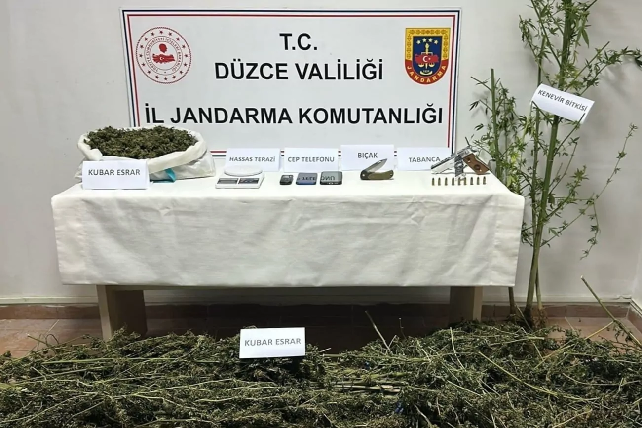 Düzce’de Uyuşturucu Operasyonu: 2 Gözaltı!
