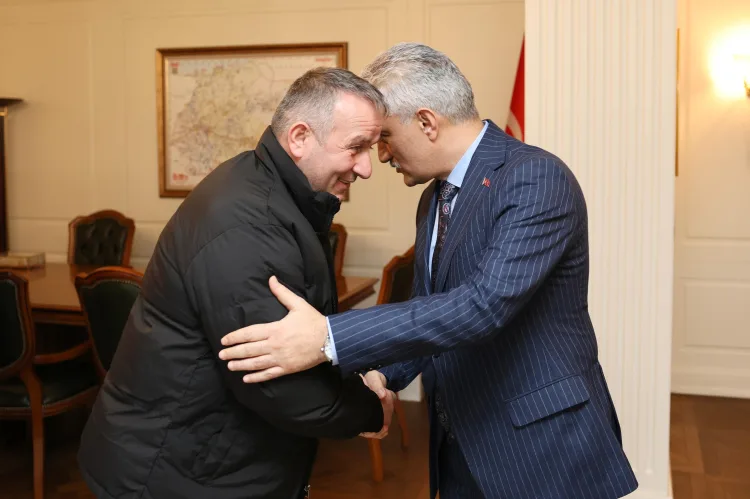Düzce Valisi’nden Gazetecilere Önemli Mesajlar