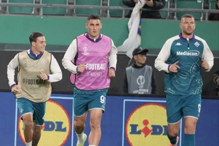 Dzeko, UEFA Konferans Ligi’nde Tarihe Geçti!