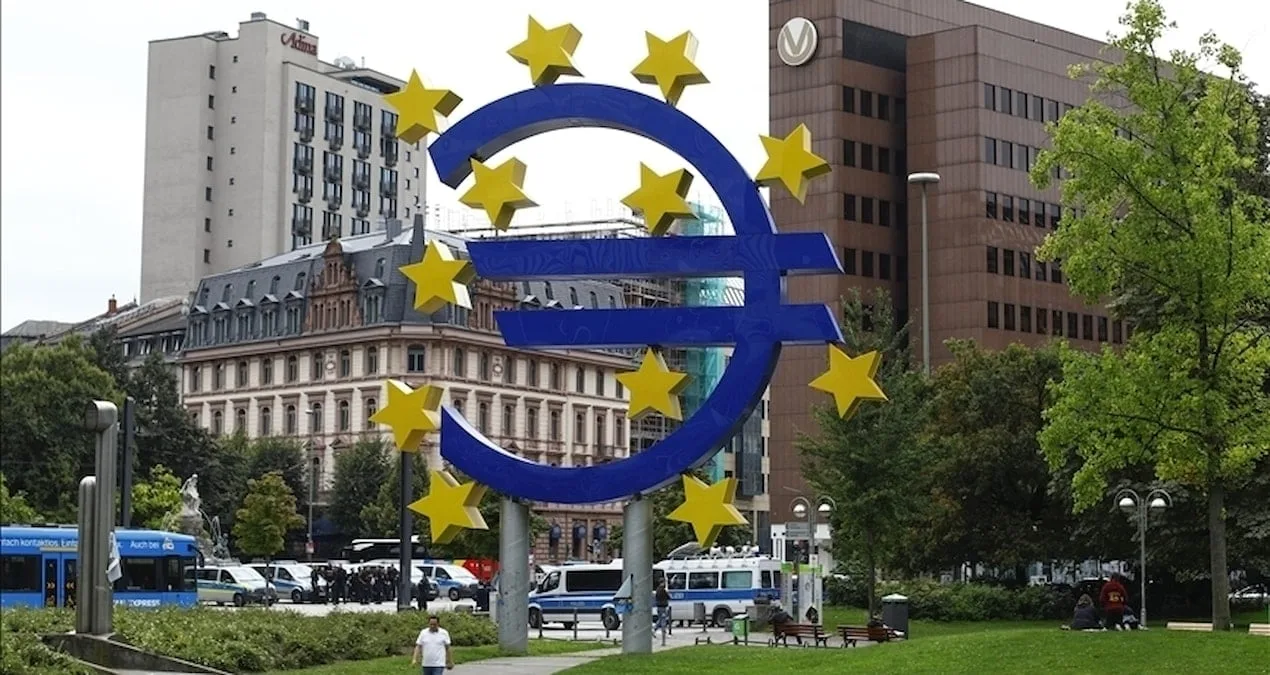 ECB Faizleri Düşürdü: Ekonomik Belirsizlik Artıyor