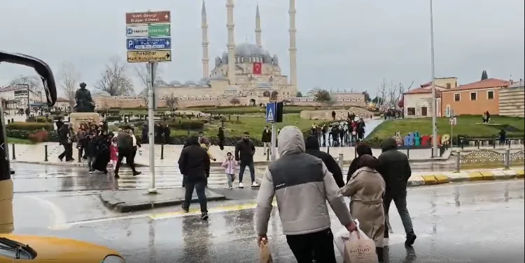 Edirne’de Bayram Yoğunluğu: Ziyaretçi Akını!