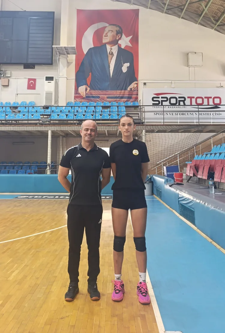 Edirne’den Voleybol Yıldızları Türkiye’ye Açılıyor!