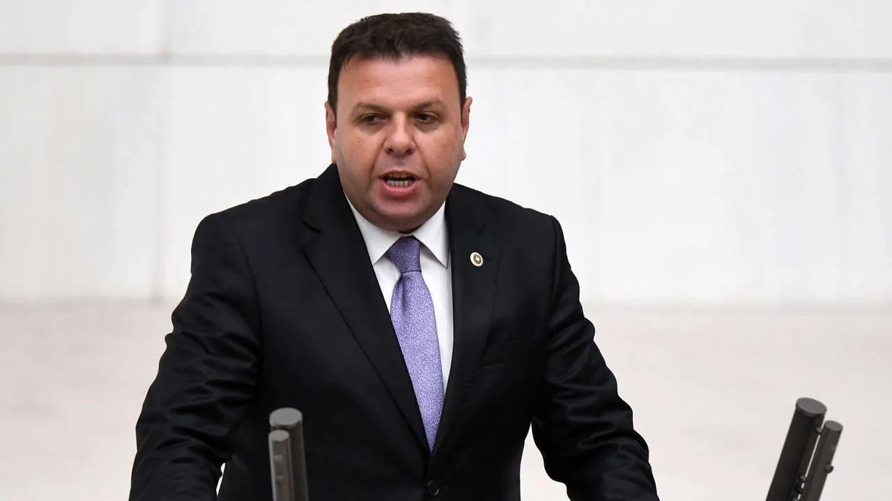 Ediz Ün, CHP’ye Temiz Dönüş Yapıyor!
