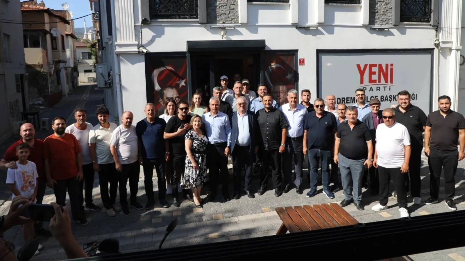 Edremit’te CHP’den Yeni Parti’ye Geçiş!