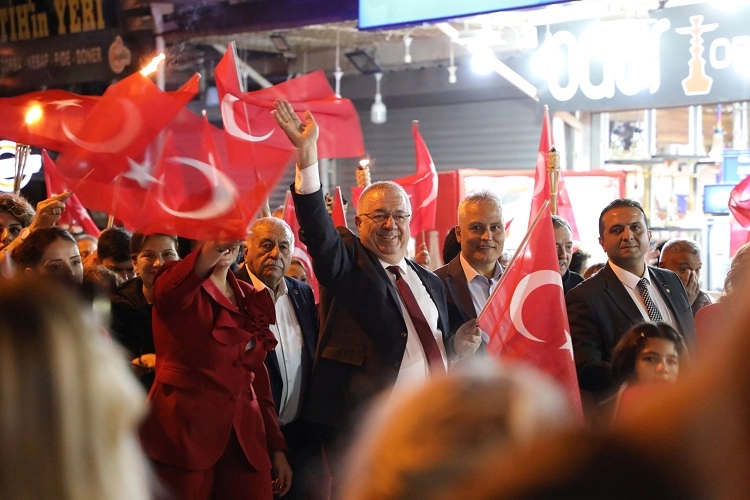 Edremit’te Cumhuriyet Coşkusu Sokakları Saracak!