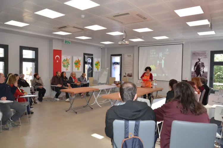 Efes Tarlası’nda Çocuklar için Tohum Atölyesi!