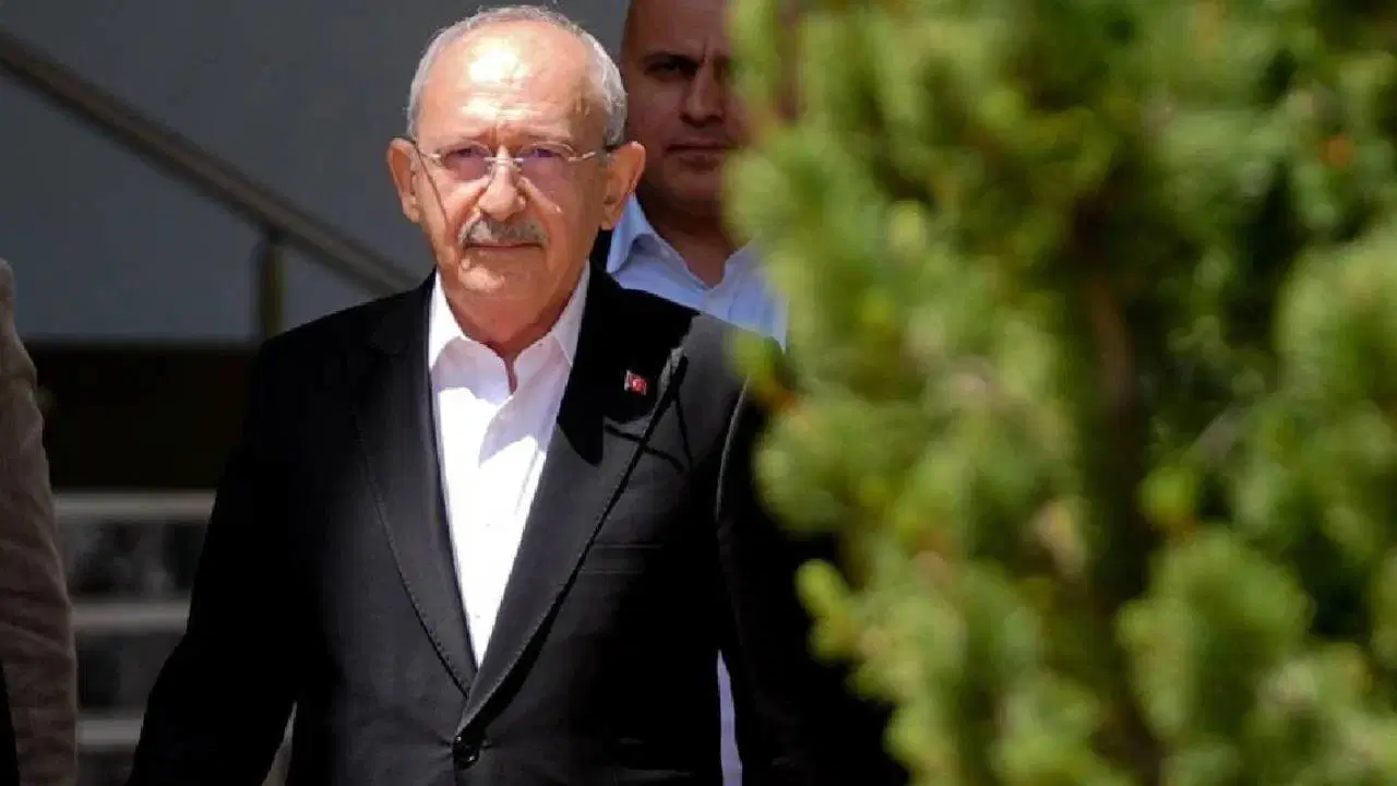 Ekibinde Koltuk Kavgası Patlak Verdi!