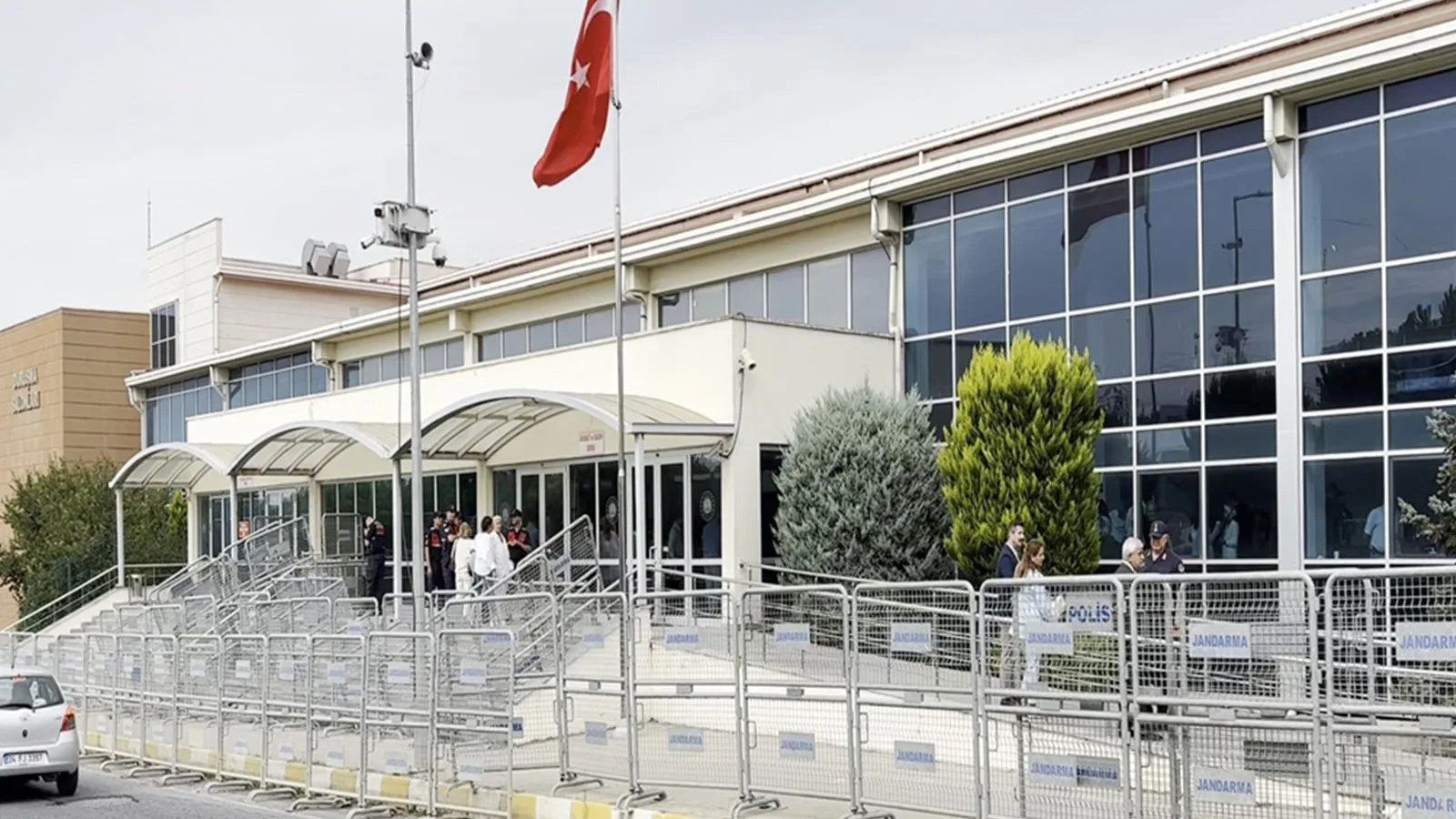 Ekrem İmamoğlu’nun Sahte Diploma Davası Başladı!