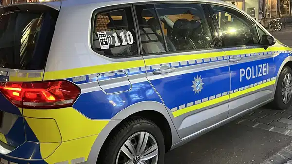 Elçilikte Saldırı: Duvarlar Boyandı, Sloganlar Yazıldı