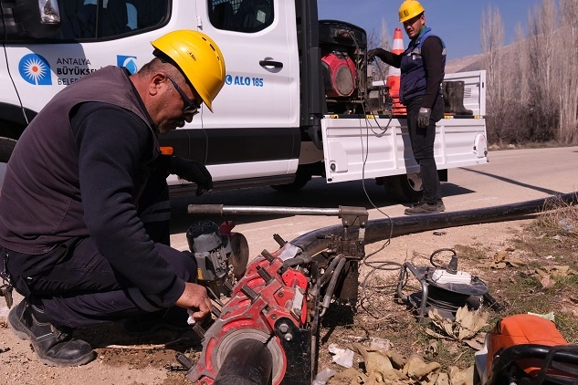 Elmalı’da Altyapı Yenilemesi İle Asfalt Hazırlığı