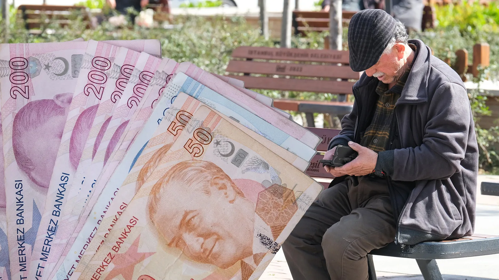 Emekli Bayram İkramiyesi 5 Bin TL Olabilir!