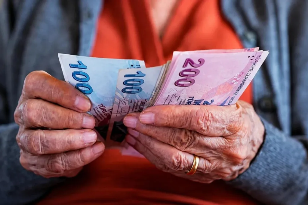 Emekli maaşlarına ocak zammı için çeşitli senaryolar