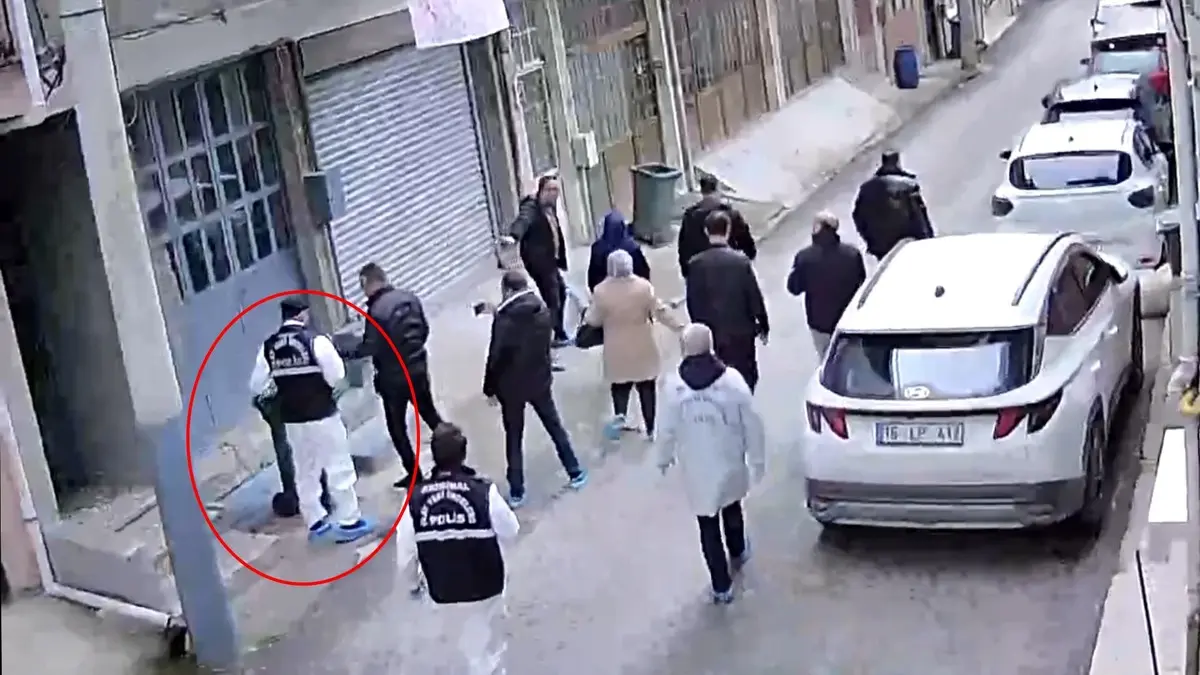 Eşini neden 15 parçaya ayırdığını böyle anlattı! Cesedi attığı çöp kutularını gösterdi 4