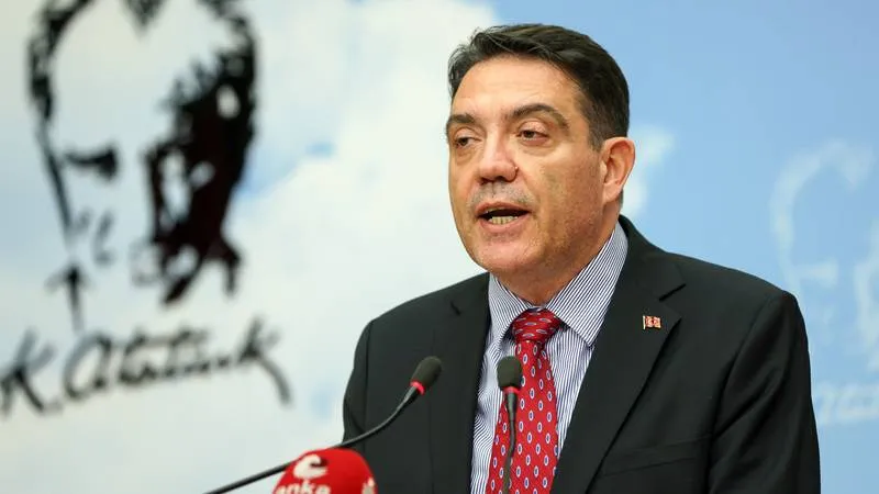 Emekli Tümamiral’den Hava Nakliye Uçakları Uyarısı