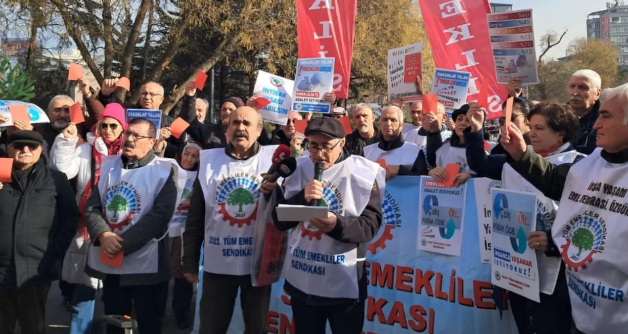 Emekliler: Artık Yeter, İktidar Değişsin!