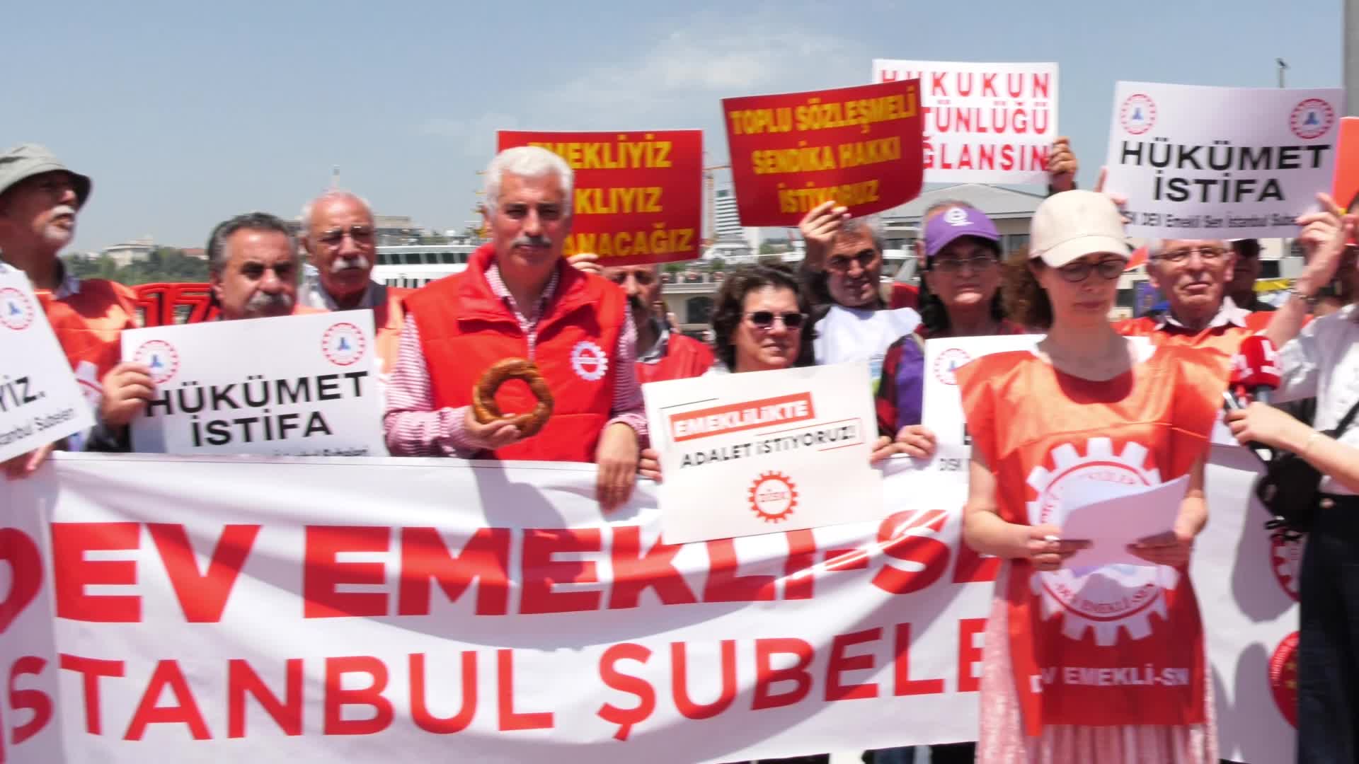 Emekliler Kadıköy’de Hükümete Seslendi!