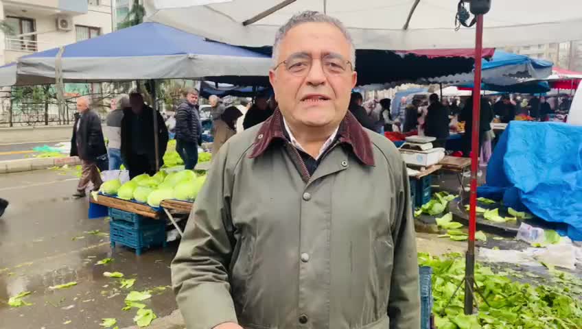Emekliler Pazarda Üçte Bir Ürün Alabiliyor!