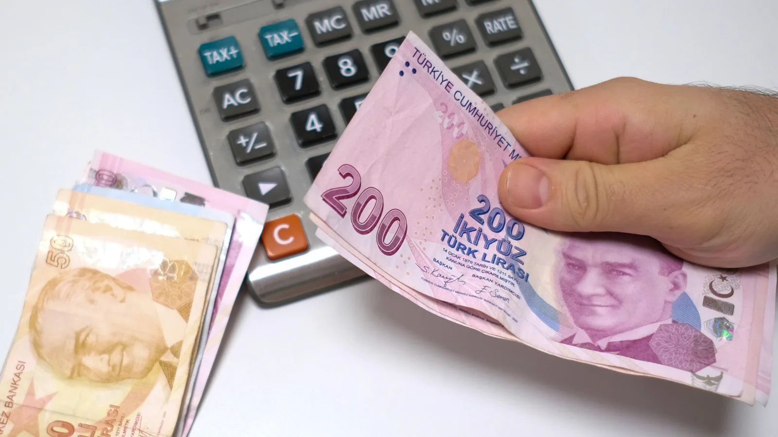Emekliler Üçlü Maaşla Gelirlerini Katlayabilir!