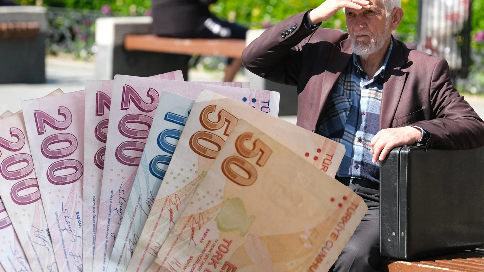 Emeklilere 20 Bin TL Zam: Hesaplama Rehberi!