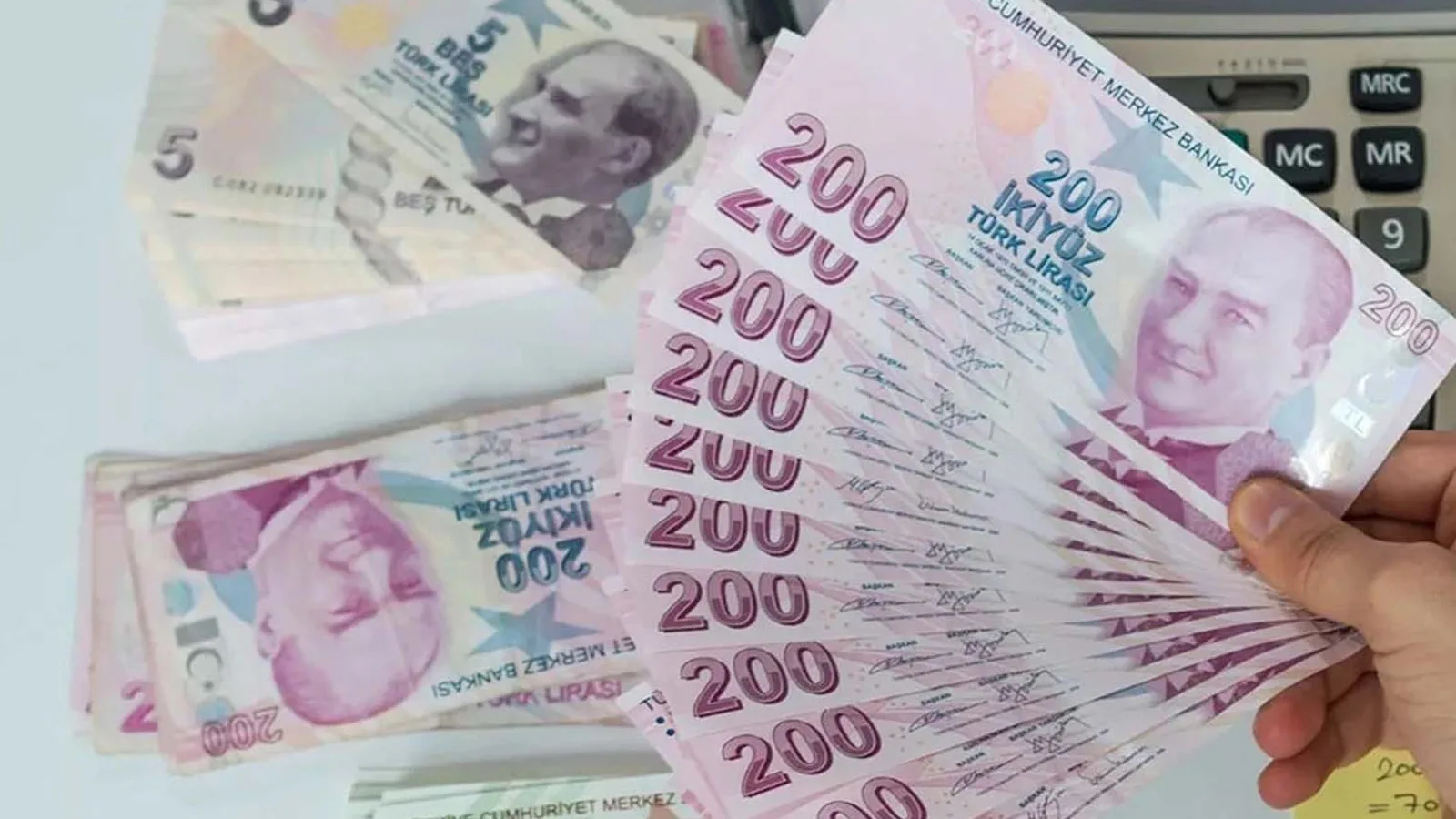 Emeklilere Seyyanen Zam Müjdesi 2027’ye Mi Ertelendi?