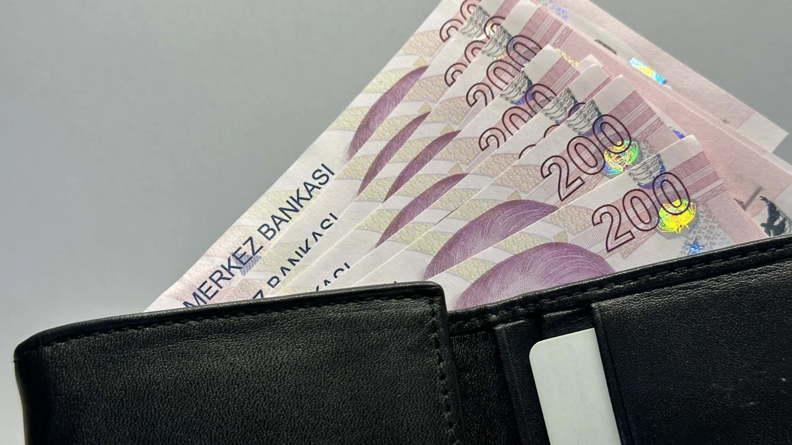 Emeklilerin Zamlı Aylıkları Ne Zaman Hesapta?