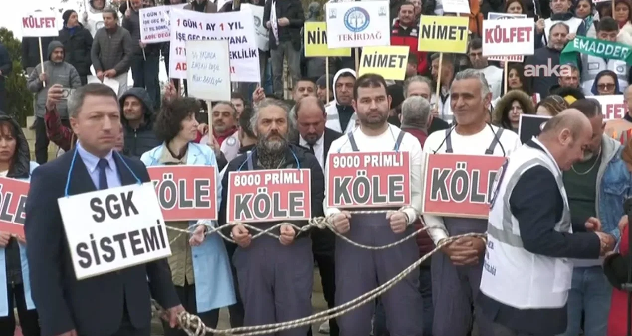 Emeklilikte Adalet İçin Kadıköy’de Ses Yükseldi!
